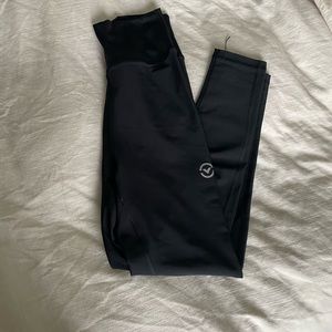 Virus high waisted leggings